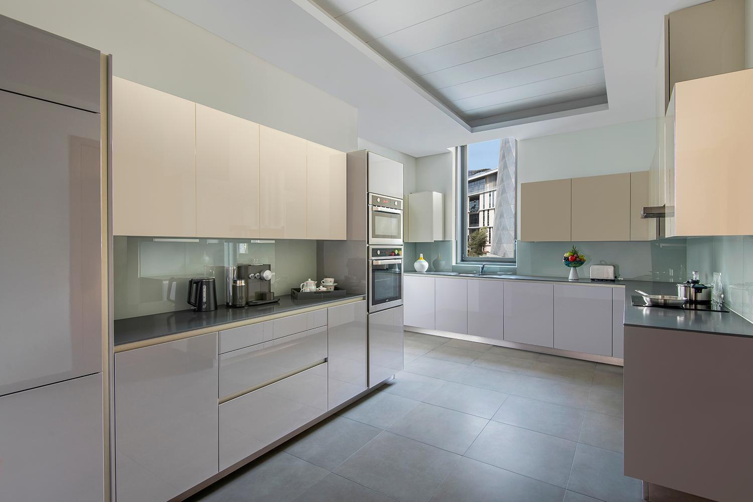 Banyan Tree Doha At La Cigale Mushaireb Pokój zdjęcie A modern kitchen